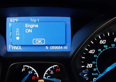 2014 Ford Focus Se z USA, uszkodzony, nr VIN 1FADP3F26EL244268